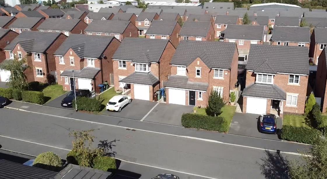 Dumers Chase, Radcliffe, Manchester Pearson Ferrier Estate Agents and